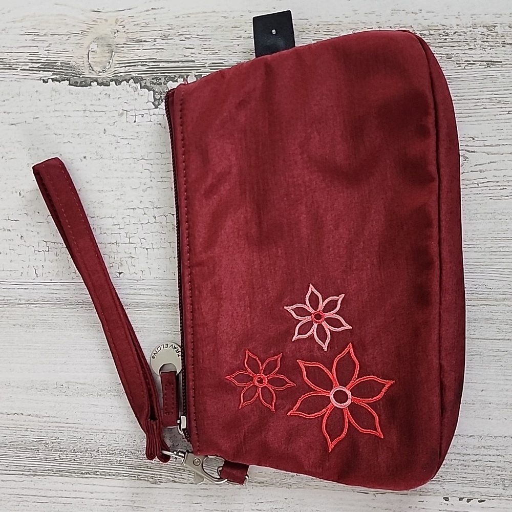 Travelon burgandy red floral embroidered wristlet zip card slip pockets FLAWED
